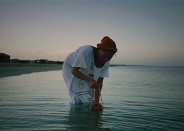 dispositivo que generar luz con agua salada